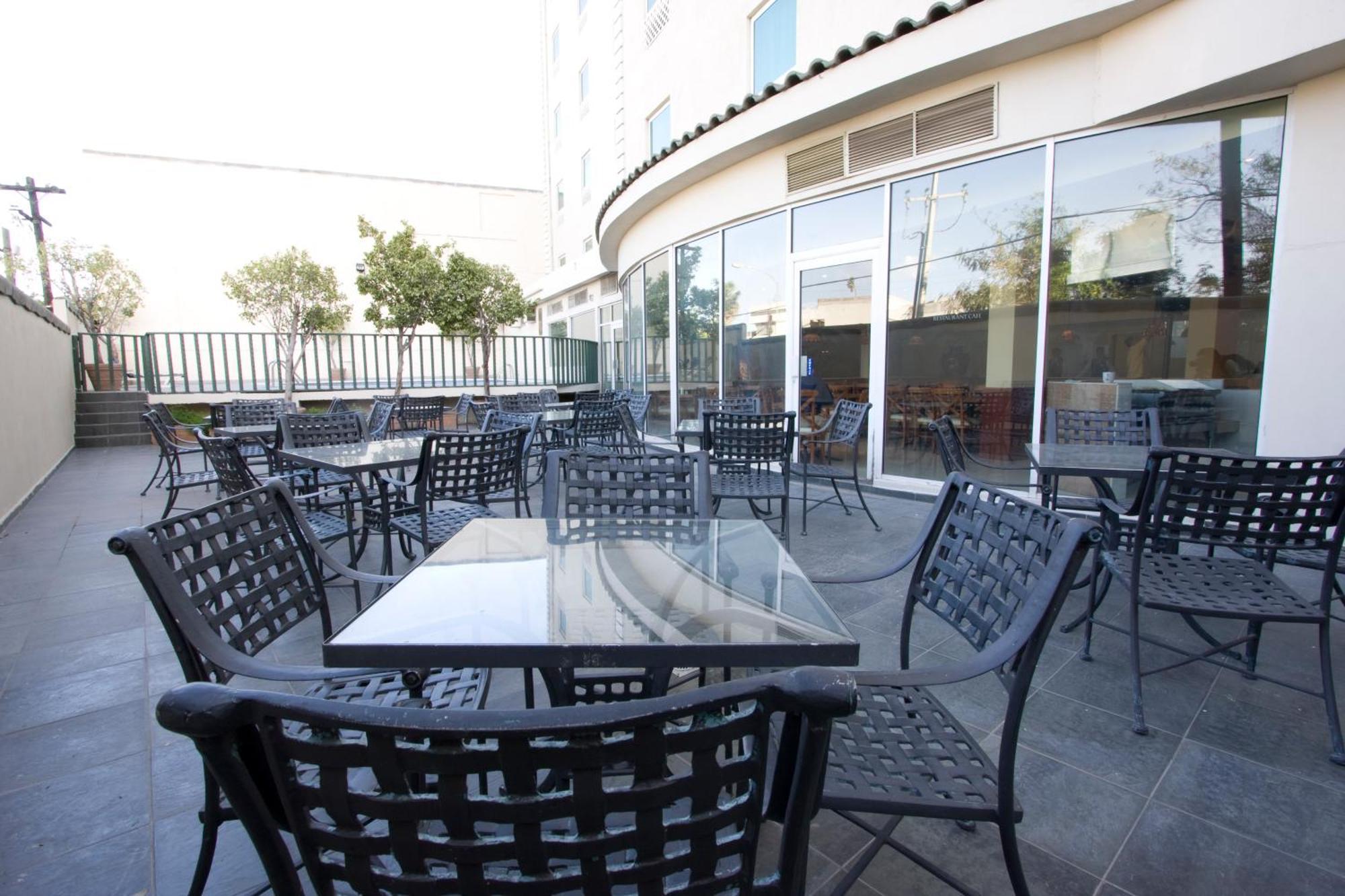 Hotel Antaris Galerias Monterrey Ristorante foto